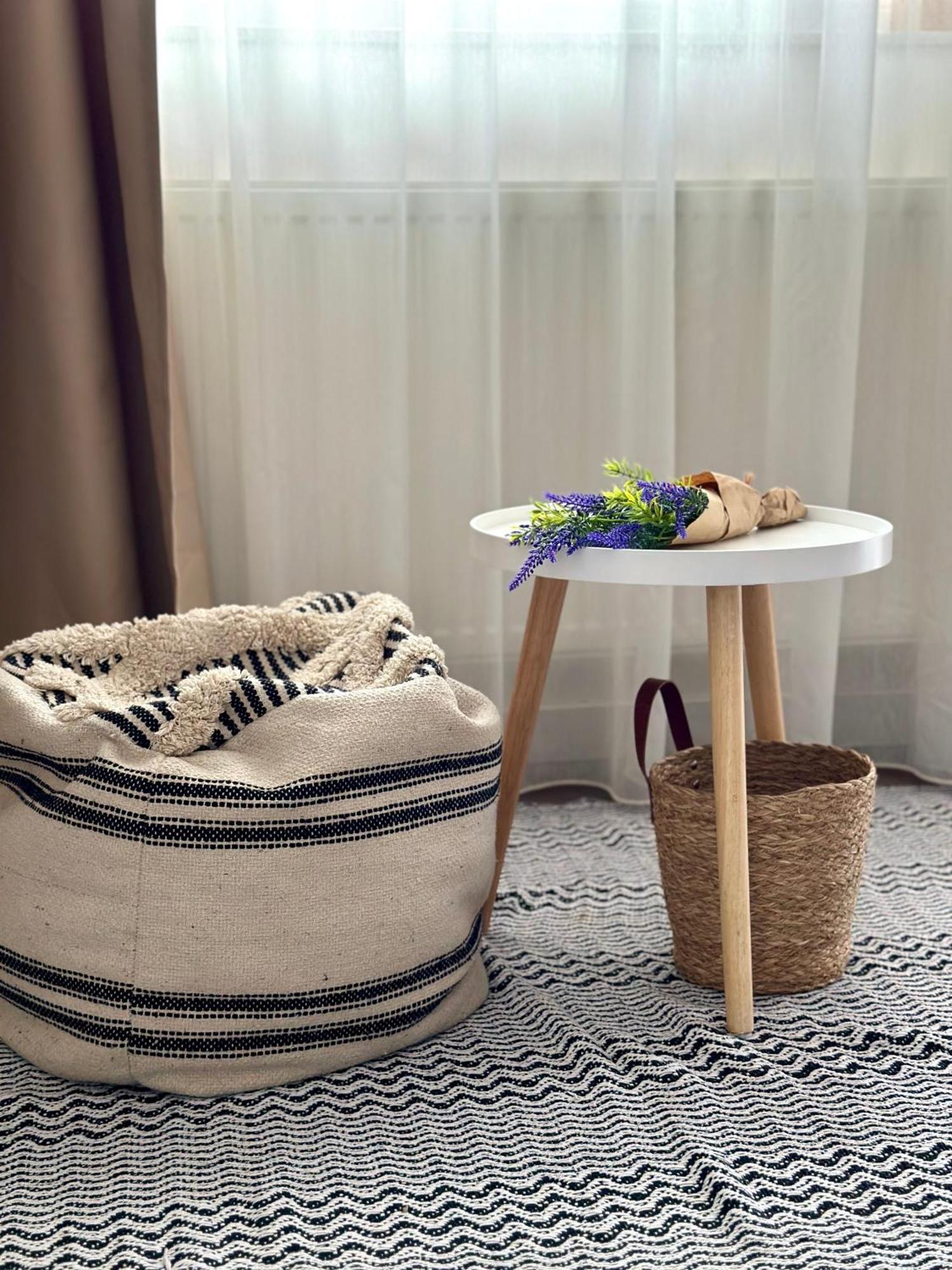 Moonlight Charming Shelter - 3Br 180º Balcony View Apartment Oradea Luaran gambar